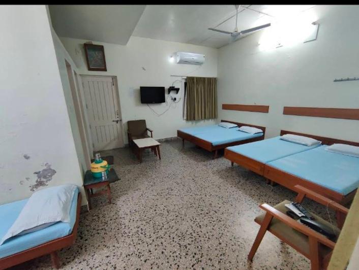 Reva Prabhu Sadan Hotel Ambaji Exterior photo
